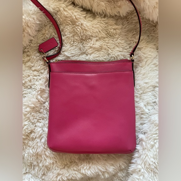COACH pink crossbody messenger bag with matching card holder - Picture 2 of 4